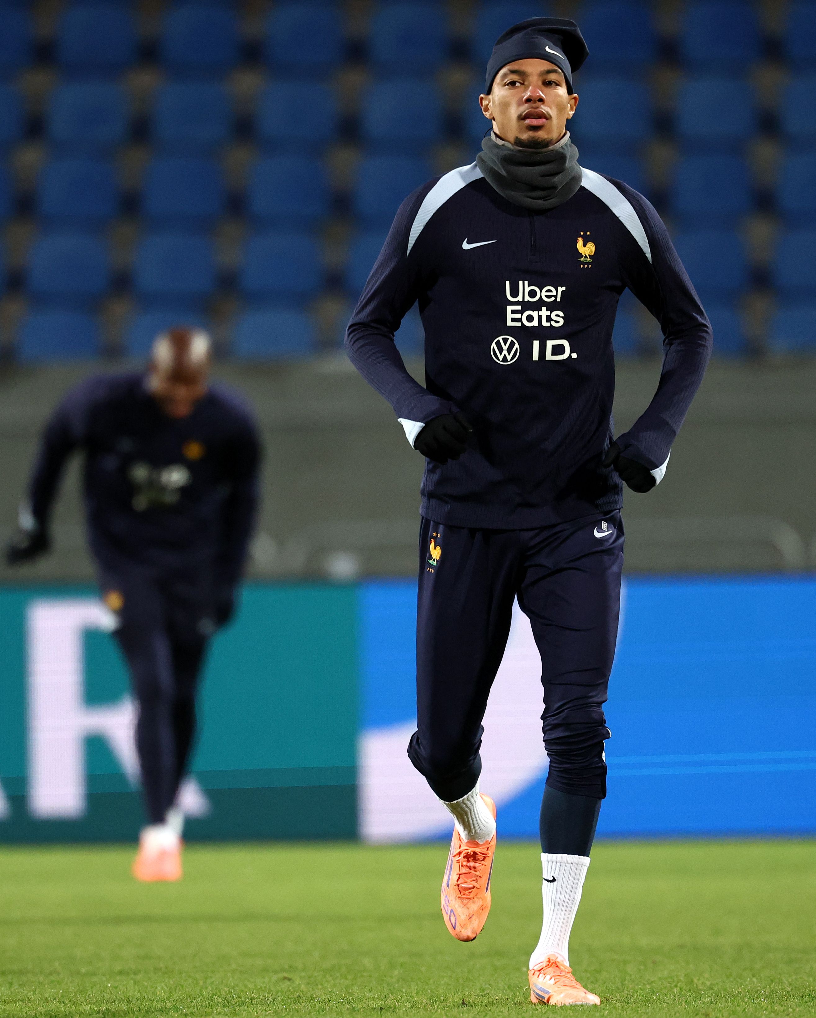 包含赛后阿贾克斯备战法甲，防线松动细节曝光，目标明确，年轻球员得到机会的词条-9体育