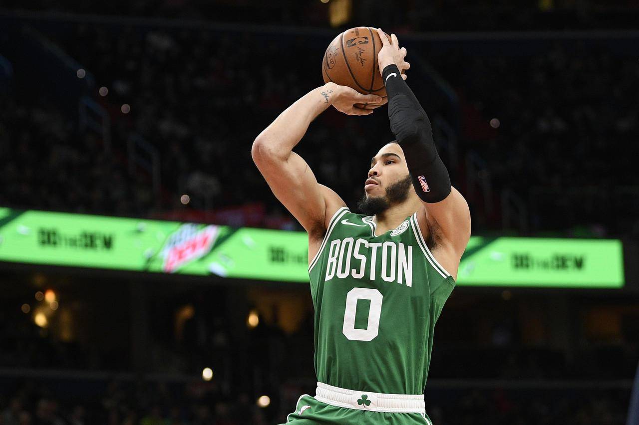 波士顿凯尔特人今夜单刀错失,志在NBA常规赛名次提升,球迷炸锅,医务组通报恢复的简单介绍-9体育